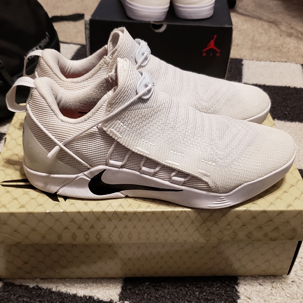 Kobe A.D. NXT